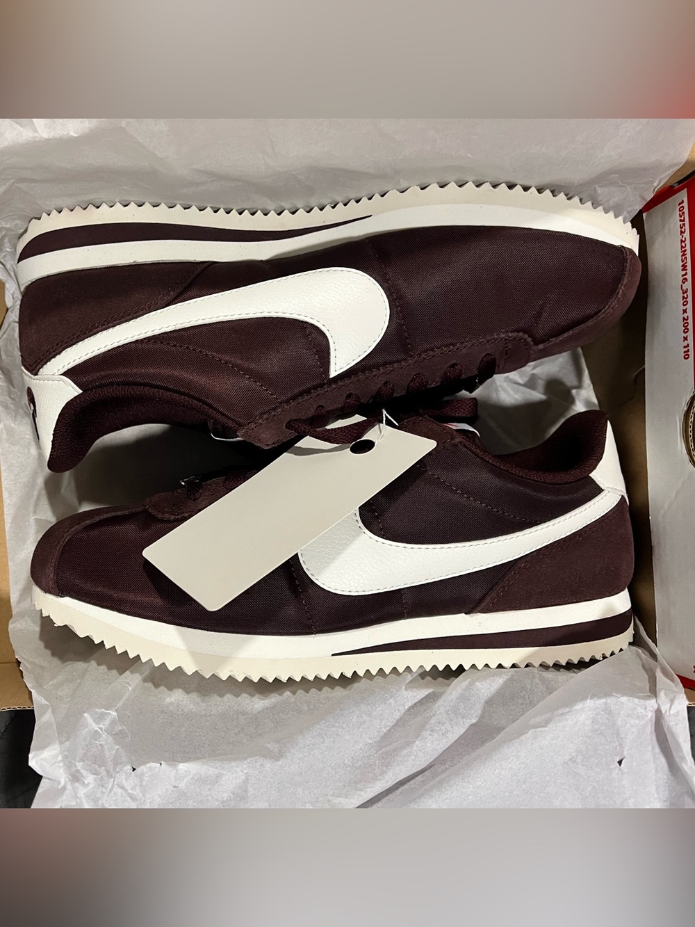 NIKE CORTEZ in BURGUNDY CRUSH